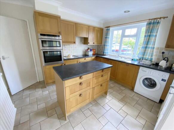 Kitchen: