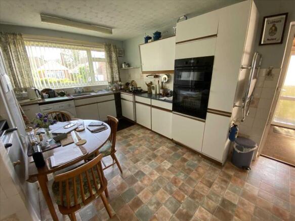 Kitchen: