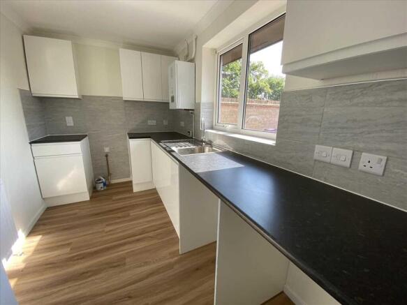 Kitchen: