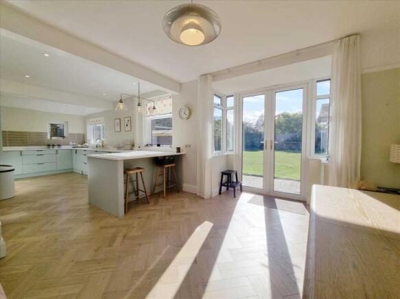 Living Kitchen: