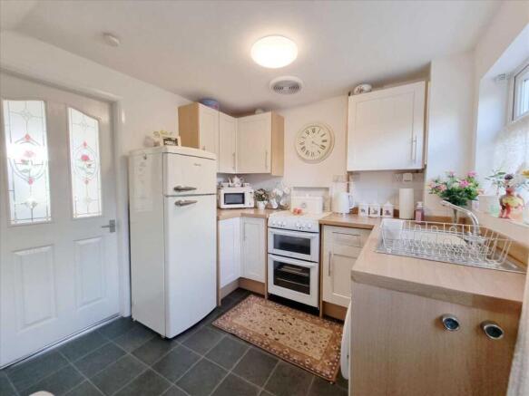 Kitchen: