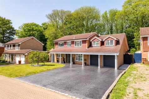 Blowers Wood Grove, Hempstead