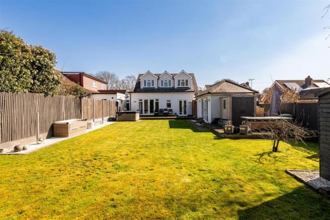 Springvale garden3.jpg