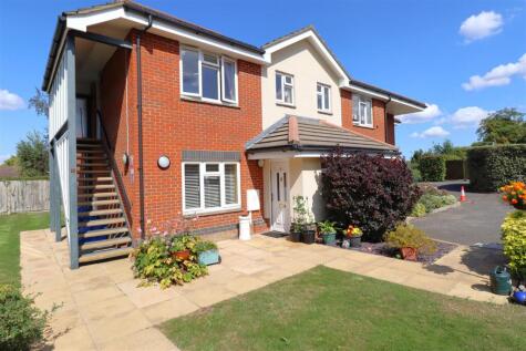 Avondale Place, Guardian Court, Rainham