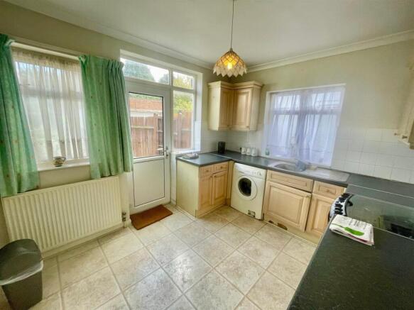 60 Westland Drive Kitchen.jpg