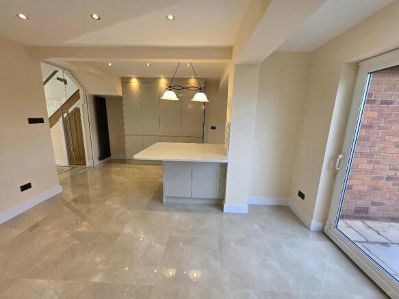 Open-plan Kitchen/Dining
