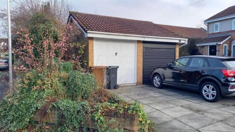 Daisy Mews, Stockport