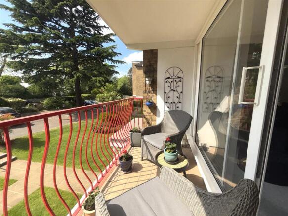 PRIVATE BALCONY