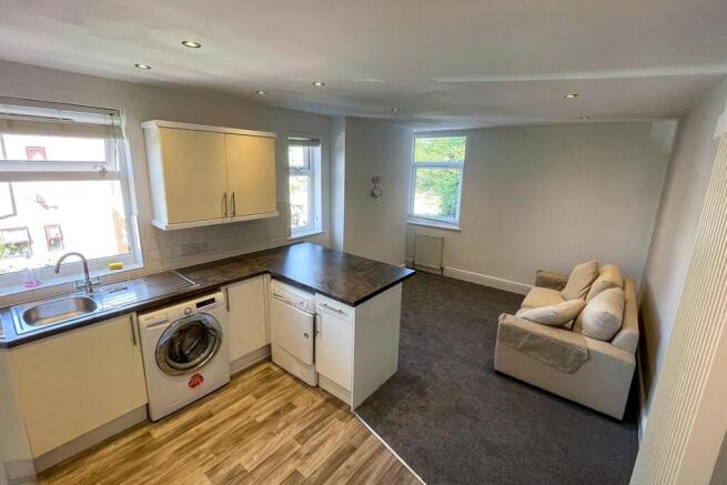 Kitchen Lounge