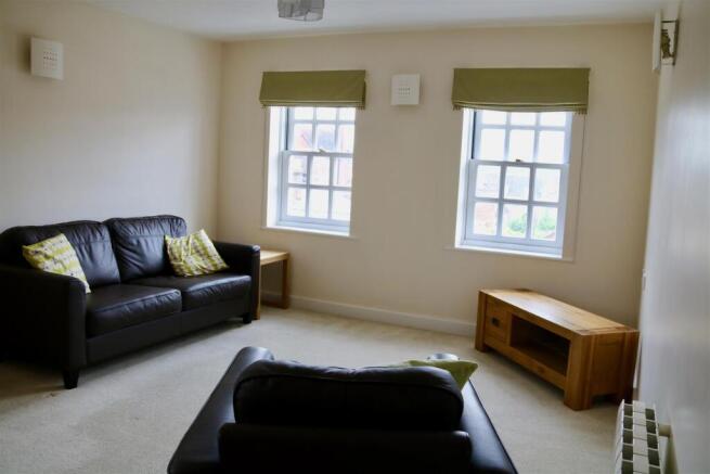 LivingRoom2.jpg