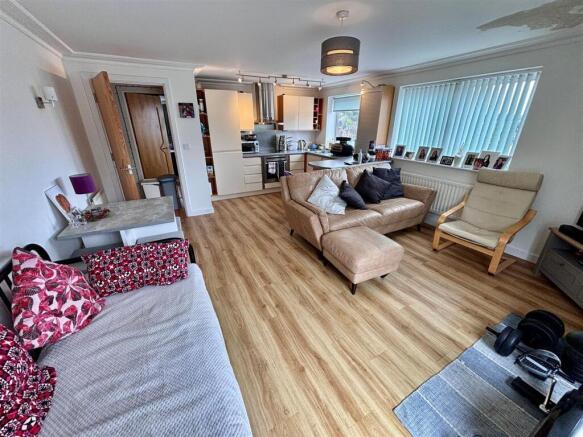 living room 1.jpg