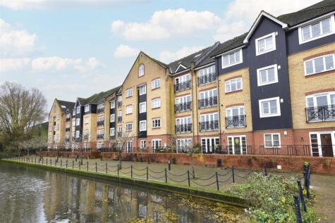 Stationers Place, Hemel Hempstead