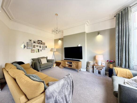 Lounge & Sitting Rooms