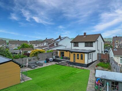 Porset Drive, Caerphilly, CF83