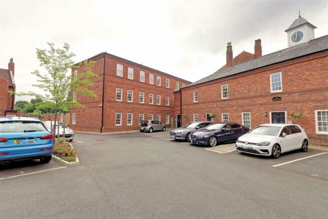 2 bedroom apartment for sale in Garrick House Beatrice Court