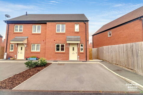 Trent Avenue, Alrewas, Burton-On-Trent, DE13 7BN - Beautifully Presented Throughout