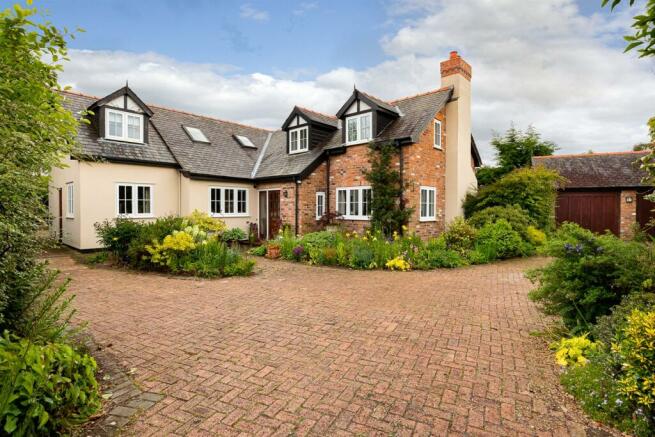 5 Bedroom Detached House For Sale In Peckforton Hall Lane, Spurstow ...