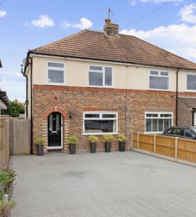 Walnut Avenue, Chichester, PO19