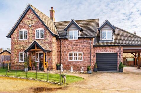 Honeybee Grove, Saham Toney