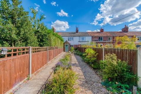 Fakenham Road, Great Witchingham