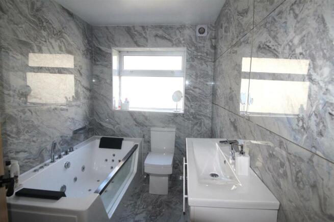 22theglennbath.JPG