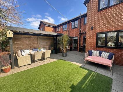 Burnsall Grove, Barnsley, South Yorkshire, S70 3JR