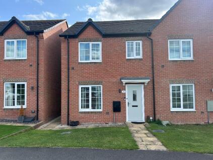 School Gardens, Kingstone, Barnsley, S70 6FE