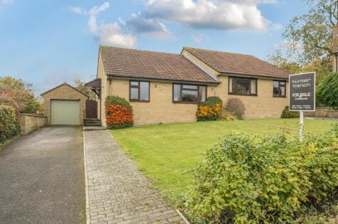Churchfield Drive, Castle Cary, Somerset, BA7 7LB