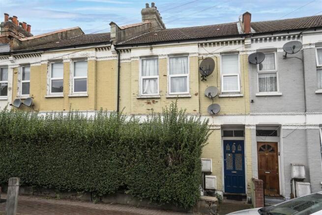 12 Gambole Road SW17.jpg