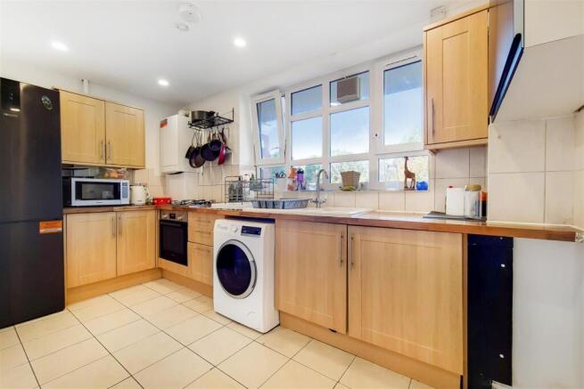 2_Kitchen-0.jpg