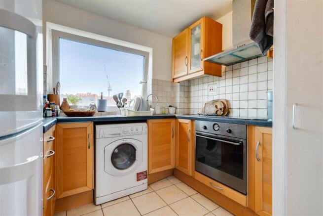 12. Kitchen Ang 1.jpg