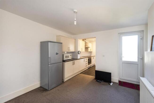 179 Vale Rd, TN9 1SP 003.jpg