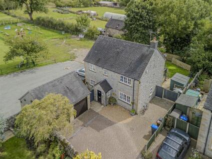 Manifold Close, Waterhouses, Staffordshire, ST10 3HH