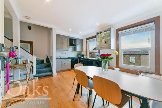 Kitchen / Dining