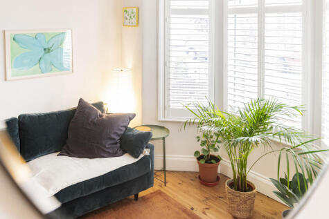 Myrtledene Road, Abbey Wood, SE2 0EZ