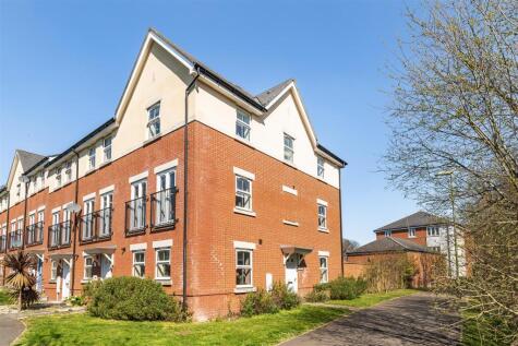 Pandora Close, Locks Heath