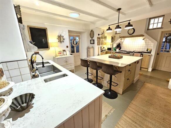 Kitchen.jpg