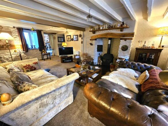 Sitting Room.jpg