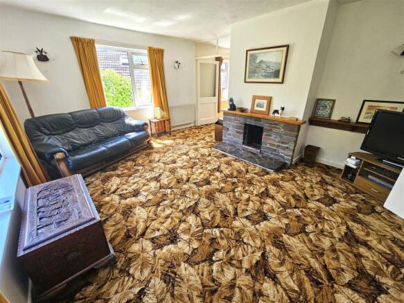Lounge.jpg