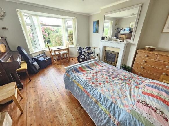 Sitting Room.jpg