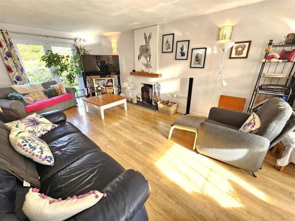 Living Room.jpg