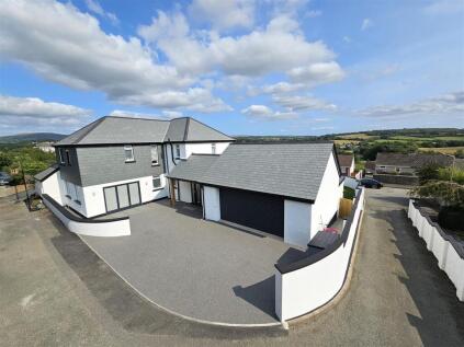 Highbank Close, Tavistock