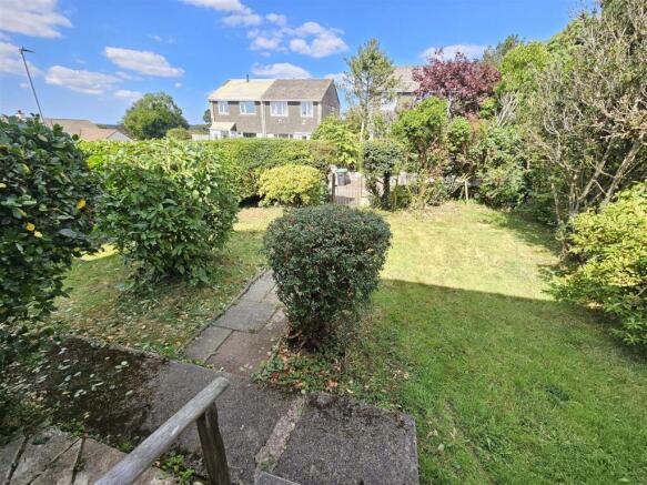 Front Gardens (2).jpg