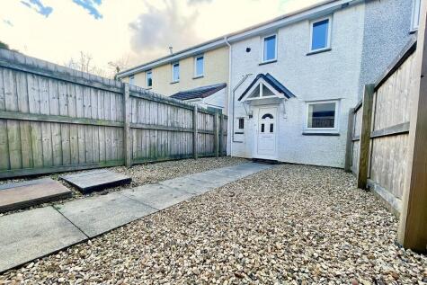 Cedar Close, Callington