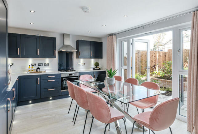 Inveraray 4 bedroom home, open-plan kitchen/dining room