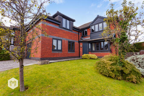 Wadebridge Drive, Bury, Greater Manchester, BL8 2NN