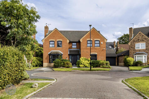 Chesterton Drive, Winwick, Warrington, Cheshire, WA2 8XF