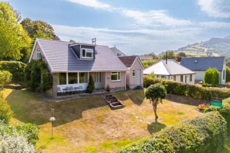 Cwmcrawnon Road, Llangynidr, Crickhowell, NP8