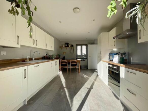Kitchen 1