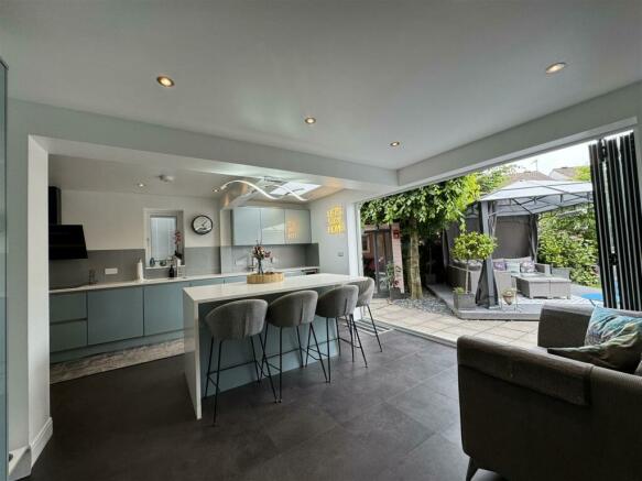 BREAKFAST KITCHEN E BI FOLDS OPEN A.jpg